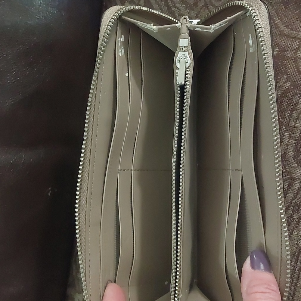 Coach Taupe/Tan Tea Rose Wallet - Picture 3 of 6